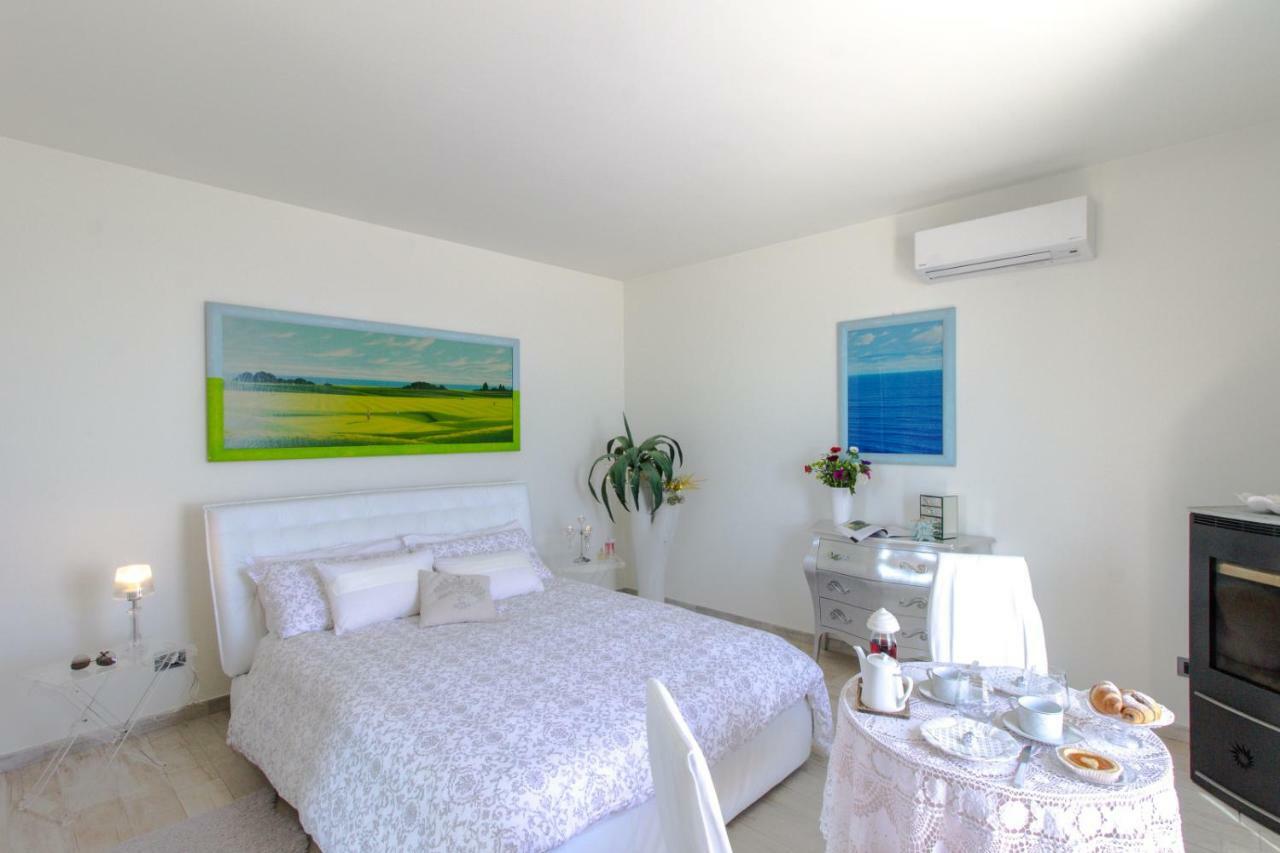 Villa Degli Ulivi B&B Finale Ligure Kültér fotó