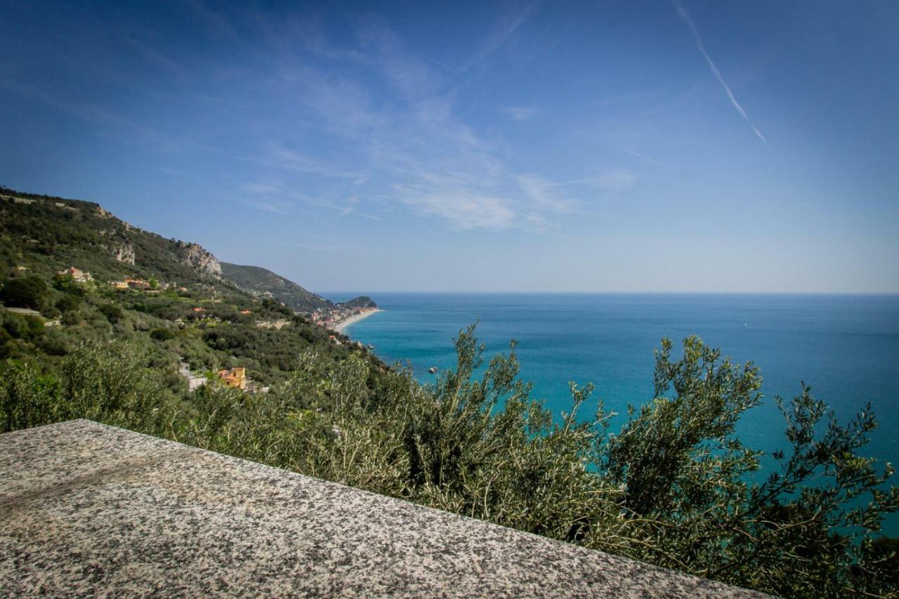 Villa Degli Ulivi B&B Finale Ligure Kültér fotó